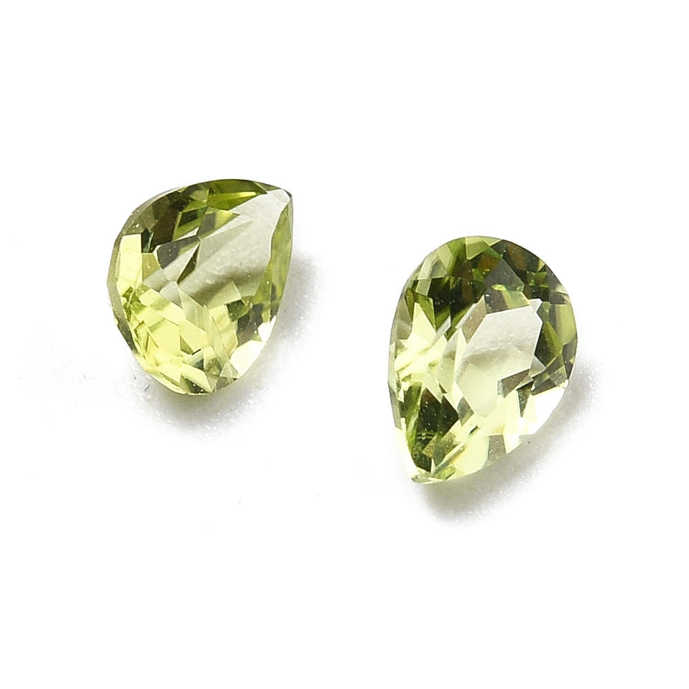 Peridot echt peer 4,00x3,00mm