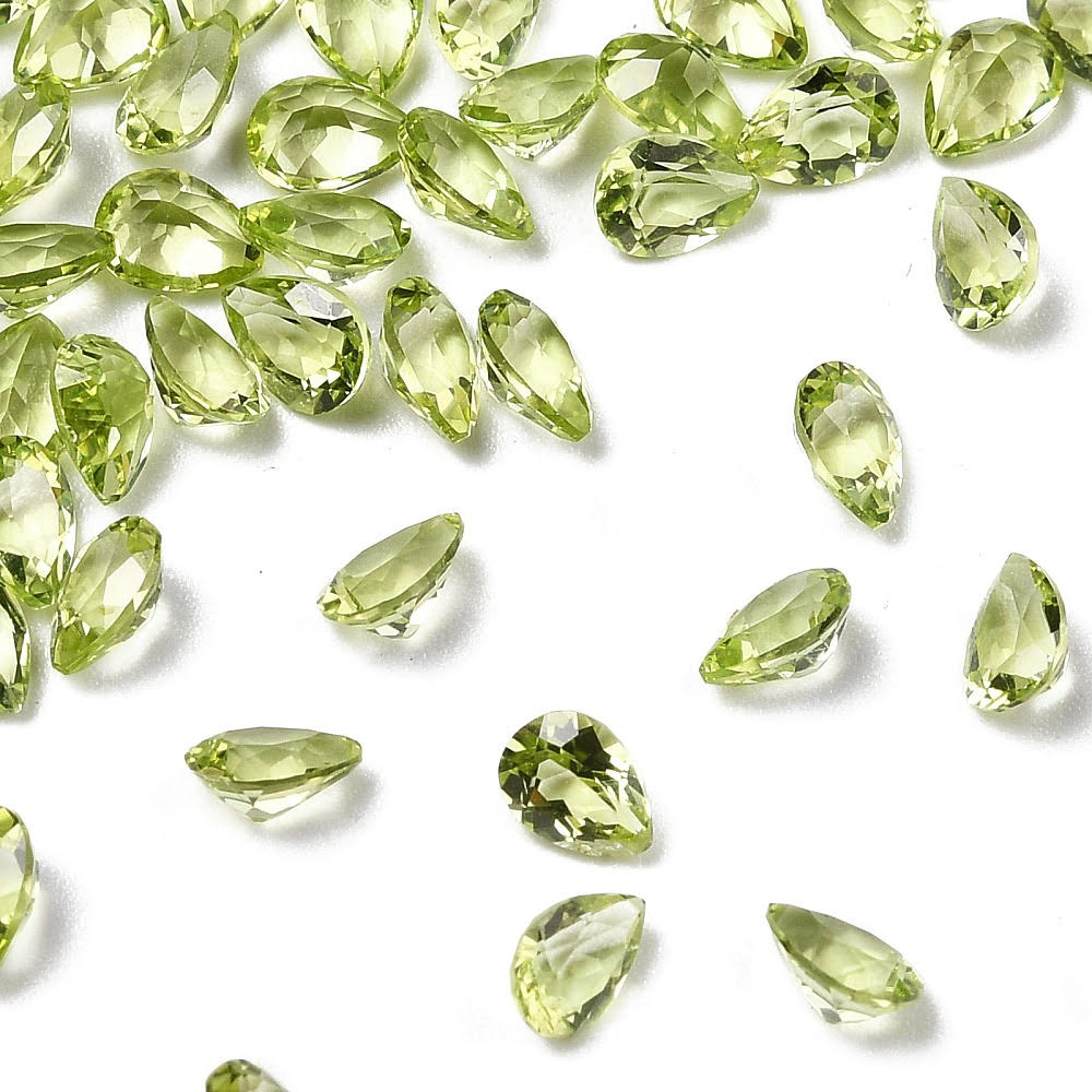 Peridot echt peer 4,00x3,00mm
