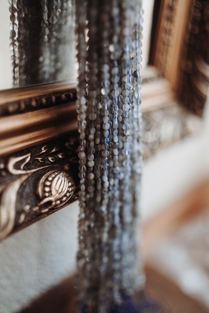 Labradoriet snoer rond-plat facet 2,5x4mm