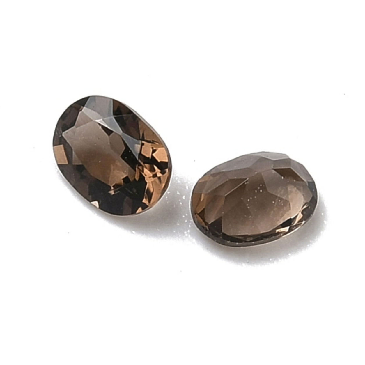 Rookkwarts echt ovaal 4,00x3,00mm